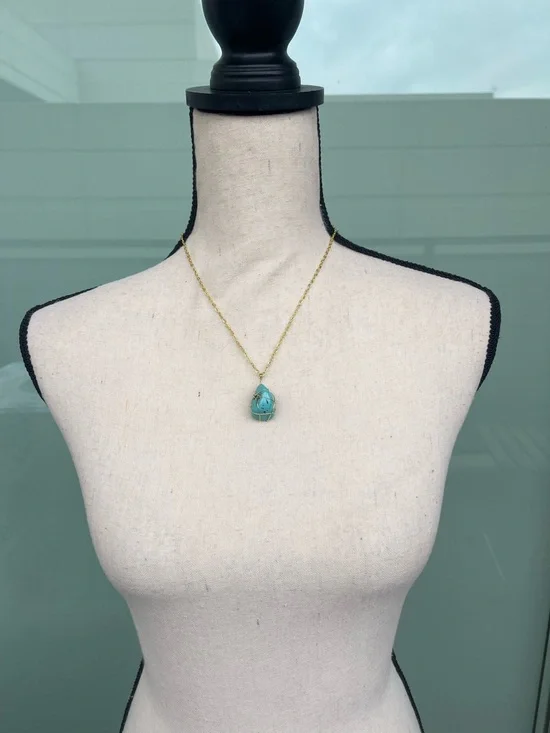 Simulated Turquoise Wire Wrapped Necklace Gold Tone - Picture 2 of 4